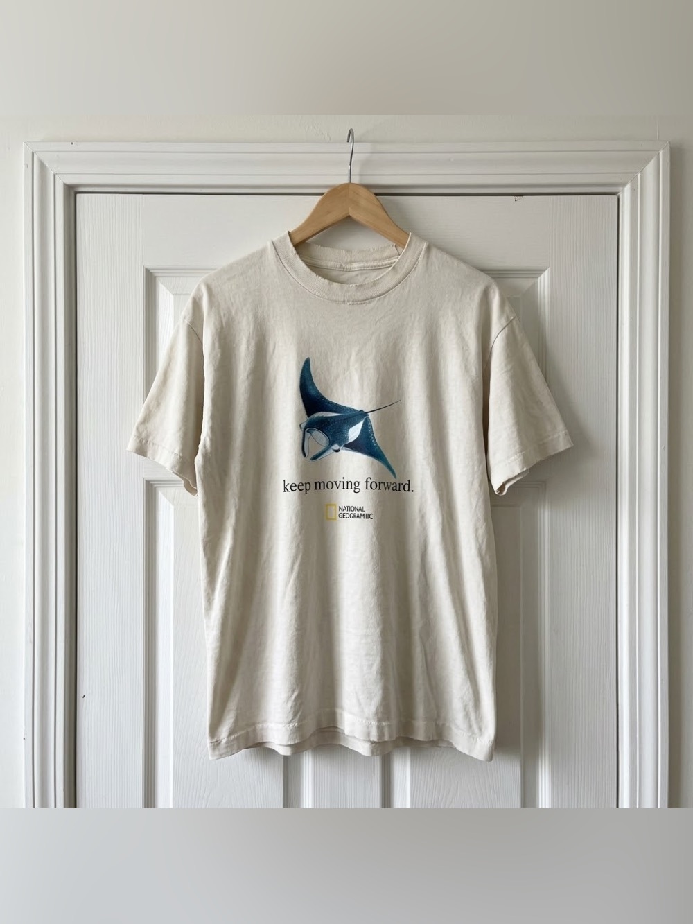 National Geographic Manta Ray Keep Moving Forward Cream Off White T-Shirt